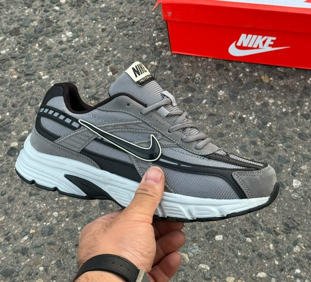 кроссовки nike initiator,кроссовки nike initiator 'anthracite metallic cool grey',кроссовки nike initiator 'anthracite cool grey',кроссовки,мужские беговые кроссовки initiator от finish line nike муль