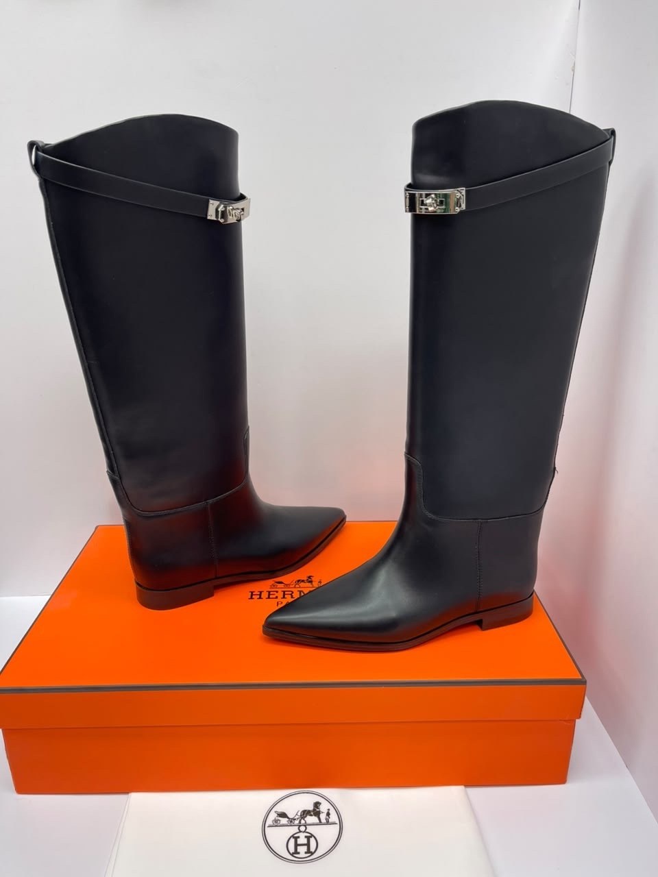 сапоги hermes жокейские,сапоги hermes женские кожаные чёрного цвета,сапоги hermes,сапоги эрмес,женские сапоги