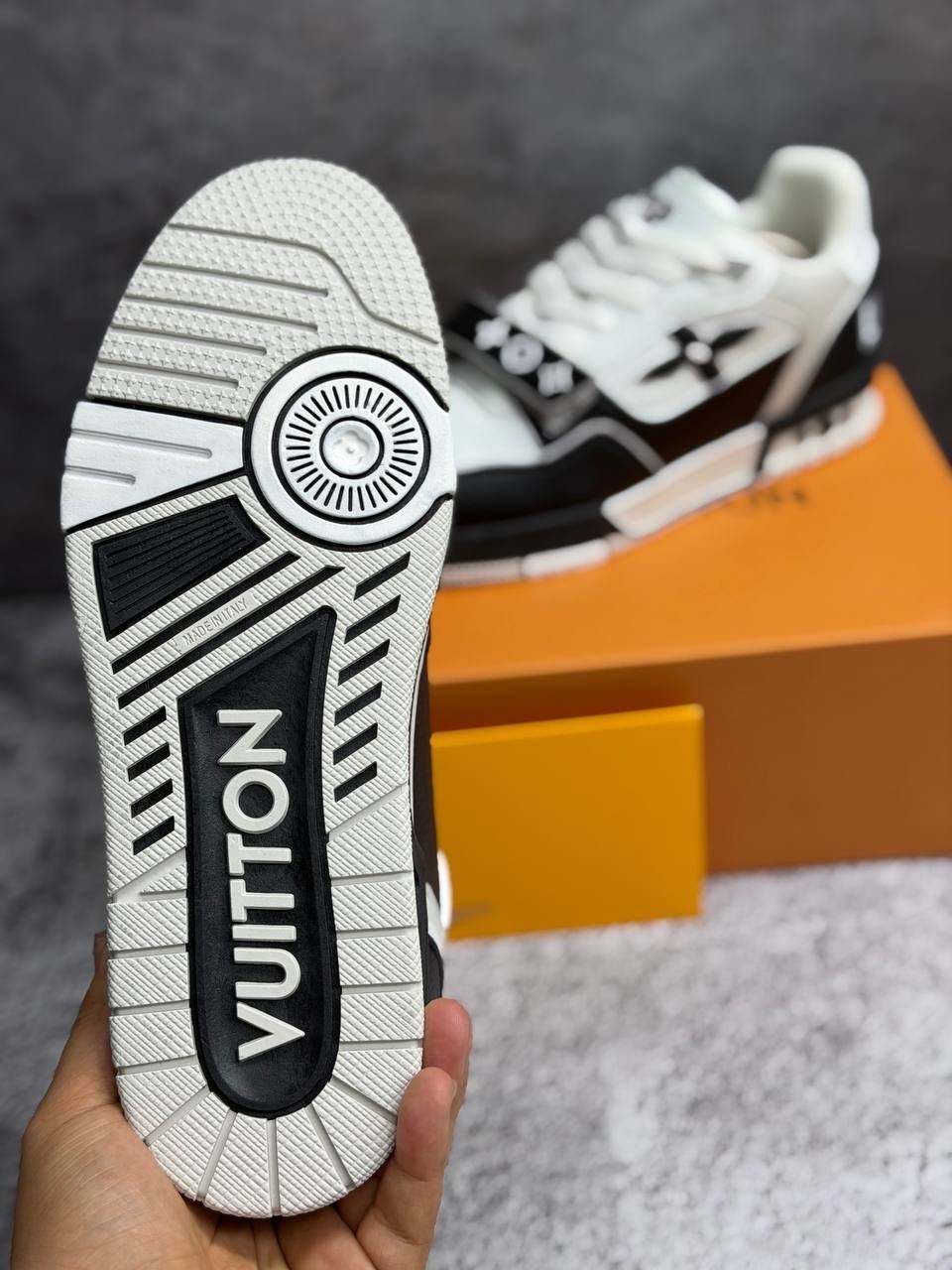 кроссовки луи виттон trainer мужские,louis vuitton кроссовки мужские,кроссовки louis vuitton,кроссовки louis vuitton trainer,кроссовки