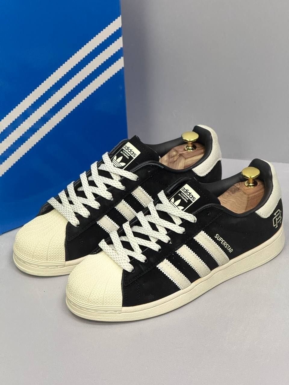 кроссовки adidas superstar,кроссовки superstar black white gold adidas,кроссовки adidas original superstar,адидас супер стар,