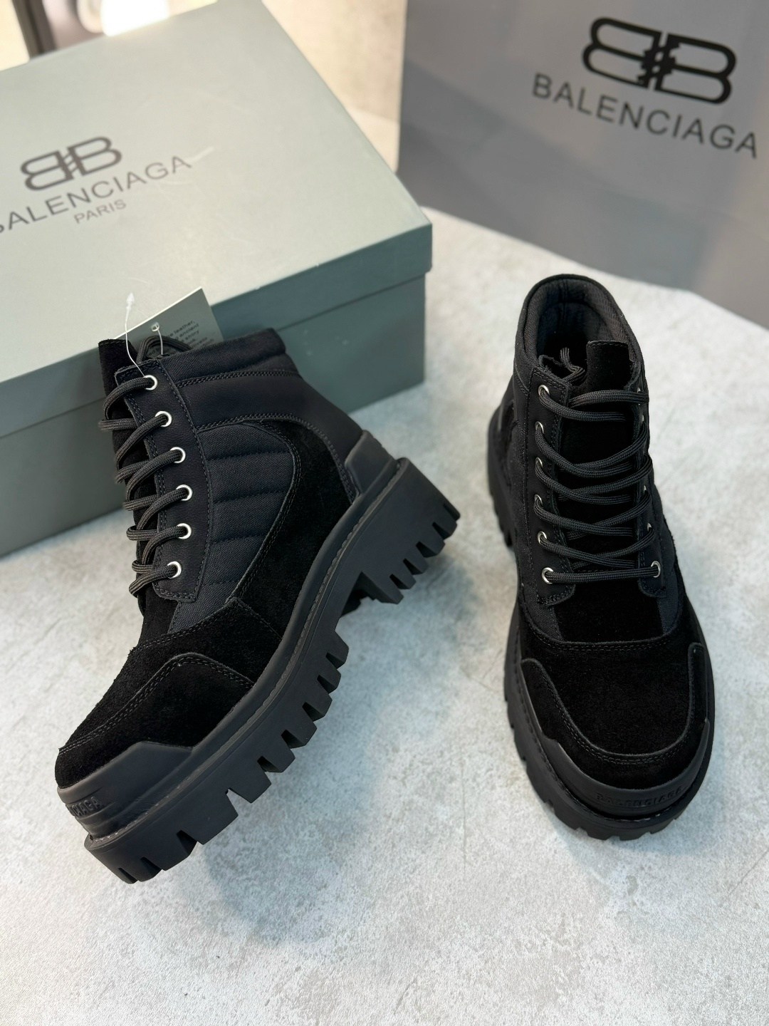 ботинки balenciaga,ботинки осенние balenciaga balenciaga цвет черный,ботинки осенние balenciaga,ботинки осенние balenciaga premium shoes,ботинки balenciaga из натуральной замши женские