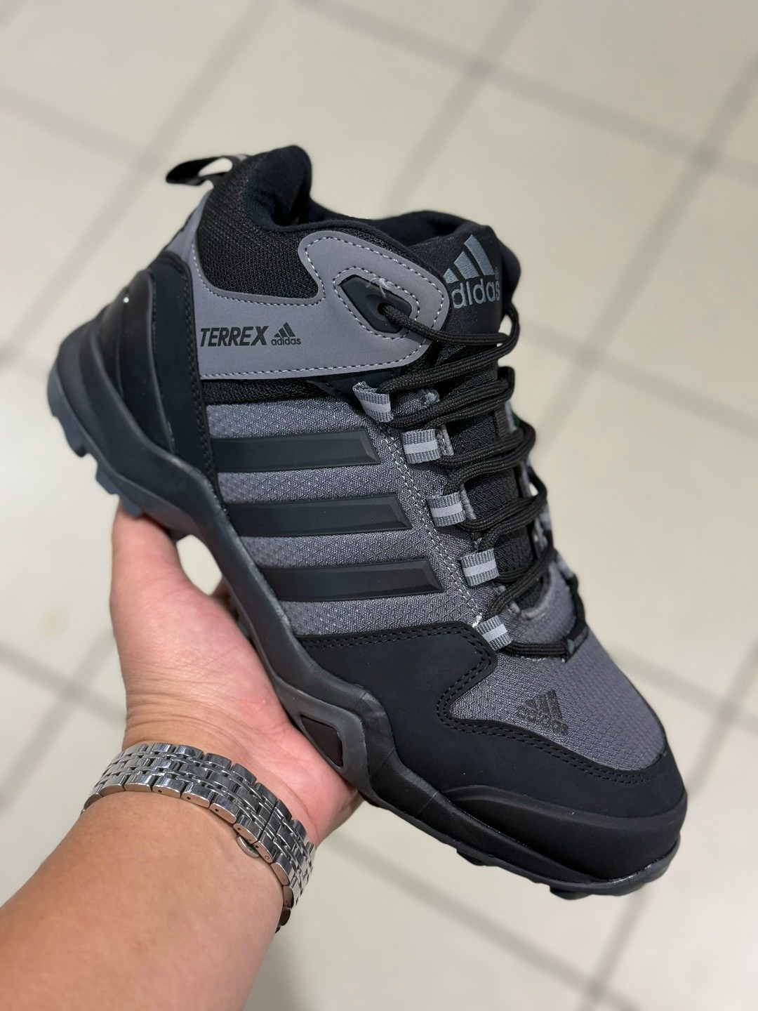 зимние ботинки adidas terrex winter,ботинки adidas terrex winter,кроссовки зимние adidas terrex black winter,кроссовки зимние adidas terrex,зимние ботинки adidas terrex swift r3