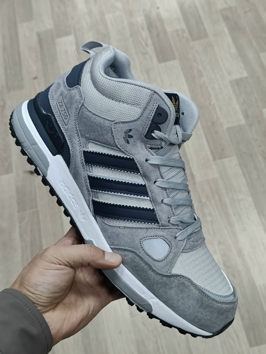 кроссовки zx 750 зимние на меху adidas,кроссовки adidas зимние zx 750,зимние кроссовки мужские adidas,зимние кроссовки адидас мужские,зимние кроссовки adidas zx 750 hi