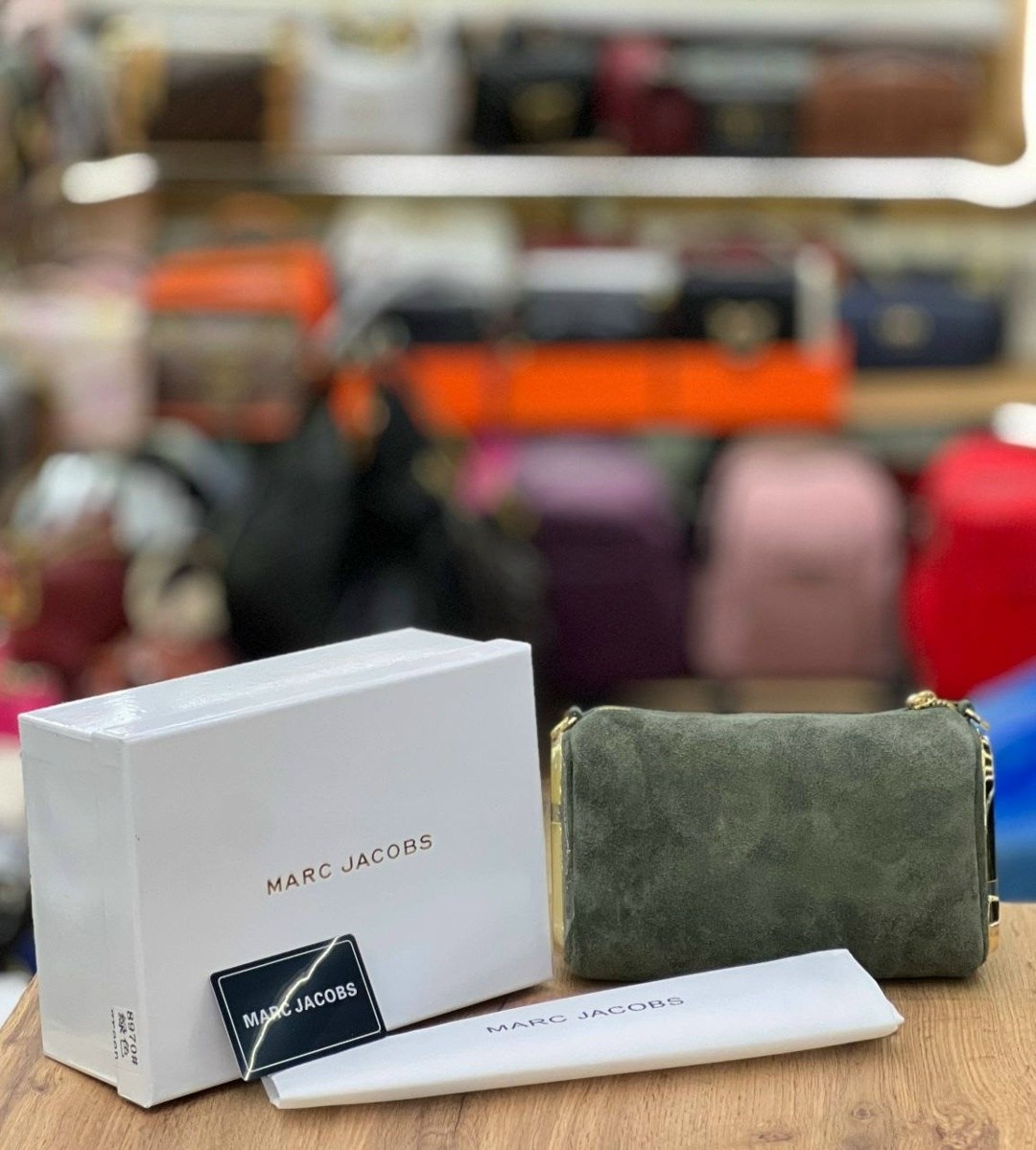 сумка женская marc jacobs,сумка marc jacobs из замши,сумка marc jacobs,сумка-хобо от marc jacobs из натуральной кожи,сумка marc jacobs из натуральной замши