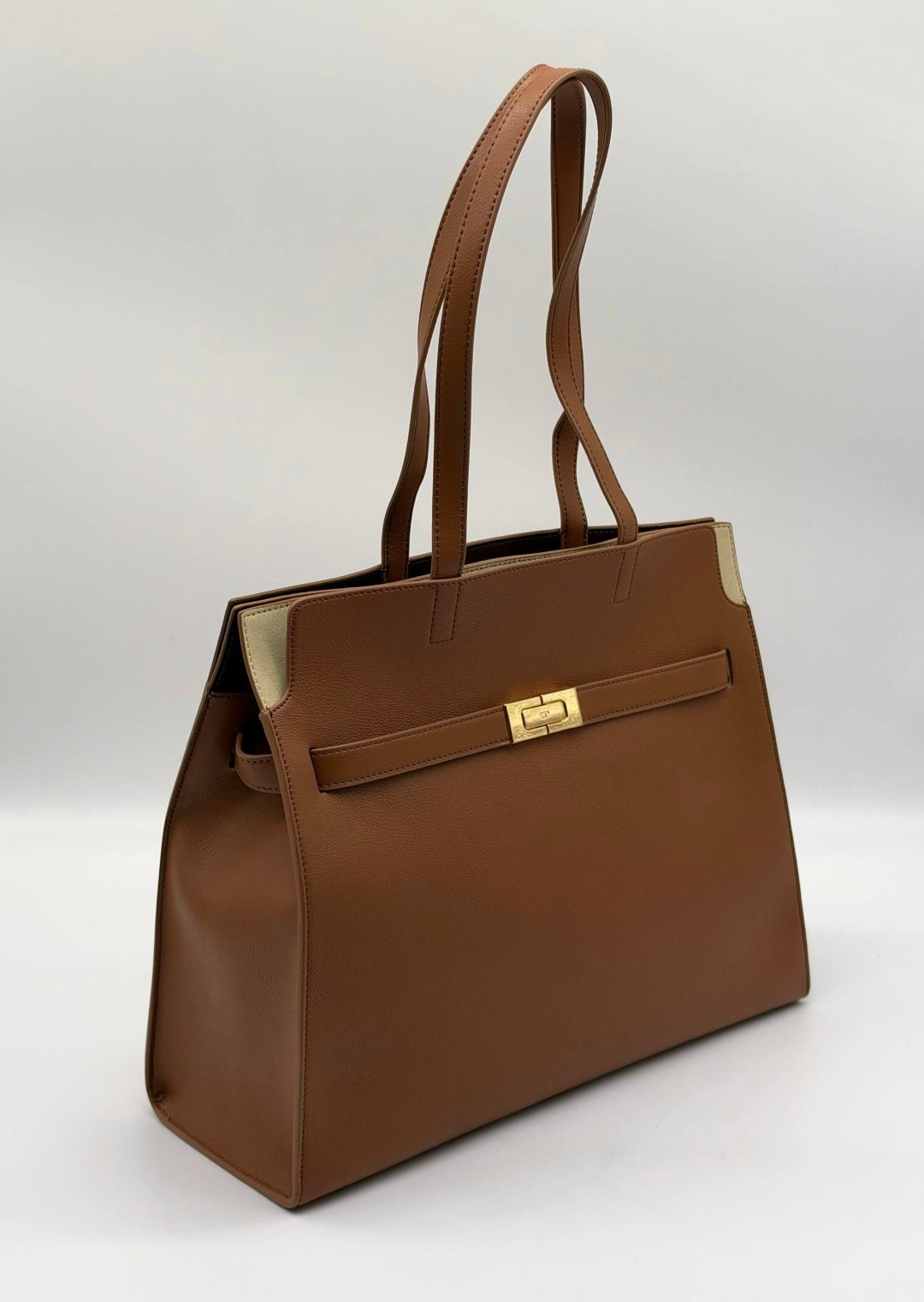 женская сумка,сумка,кожаная сумка,сумка с короткими ручками,hermes kelly