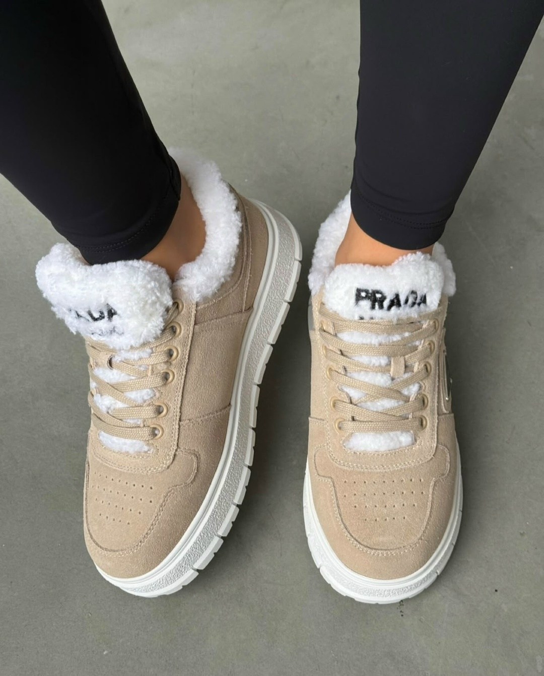 зимние замшевые женские кеды prada бежевые с мехом, женская,женские зимние кеды prada с мехом бежевые,кроссовки женские с мехом prada,кроссовки guess terria flfter sue12 beis бежевый