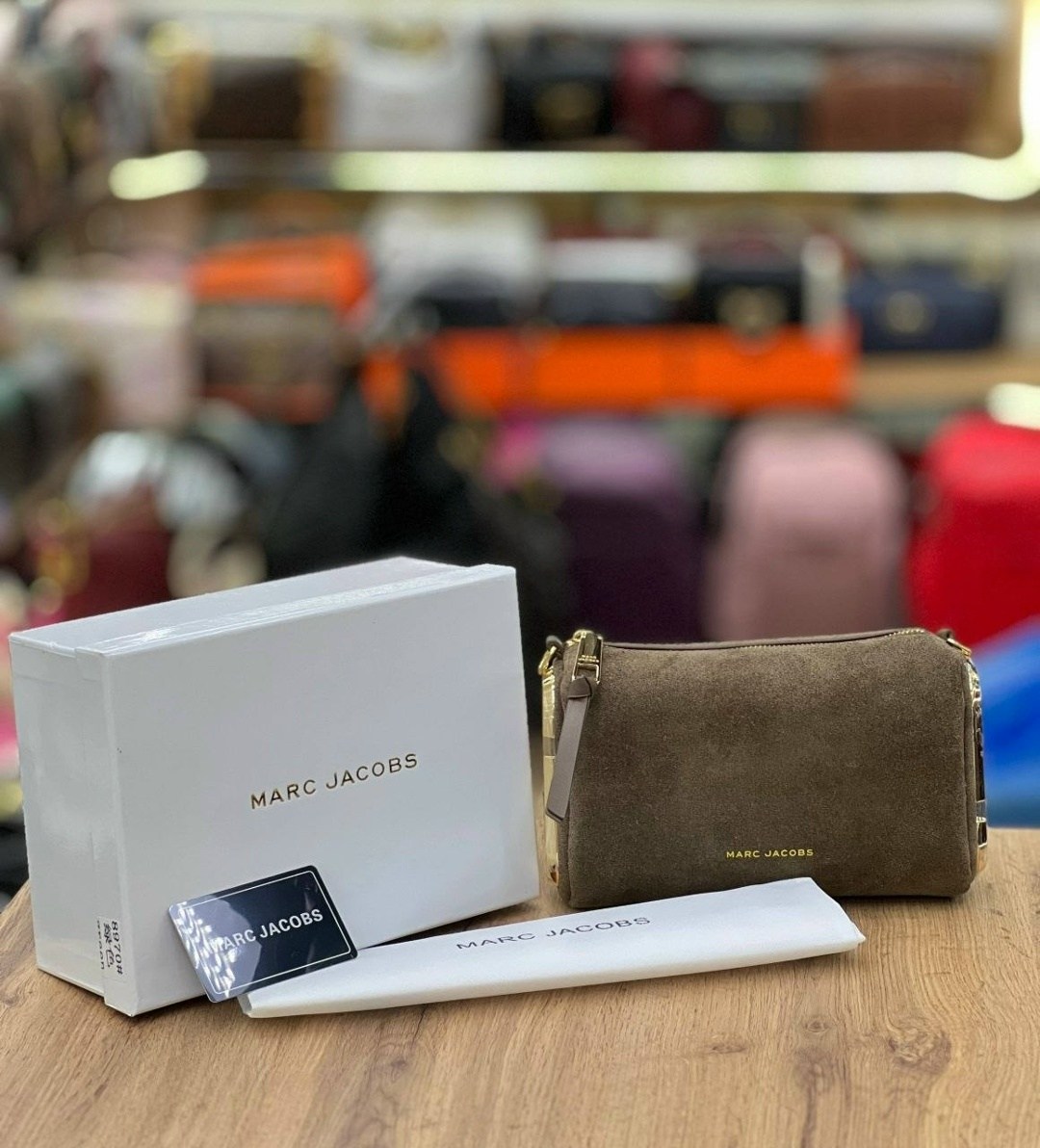 сумка женская marc jacobs,сумка marc jacobs из замши,сумка marc jacobs,сумка-хобо от marc jacobs из натуральной кожи,сумка marc jacobs из натуральной замши
