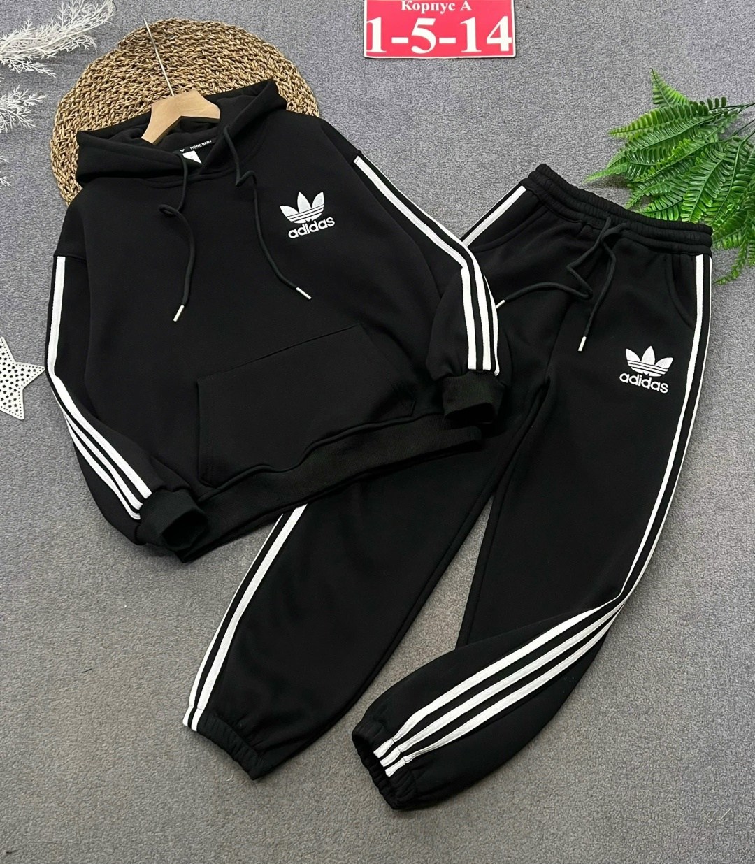 женский спортивный костюм adidas,спортивный костюм адидас,костюм адидас женский черный,костюм адидас,спортивный костюм adidas