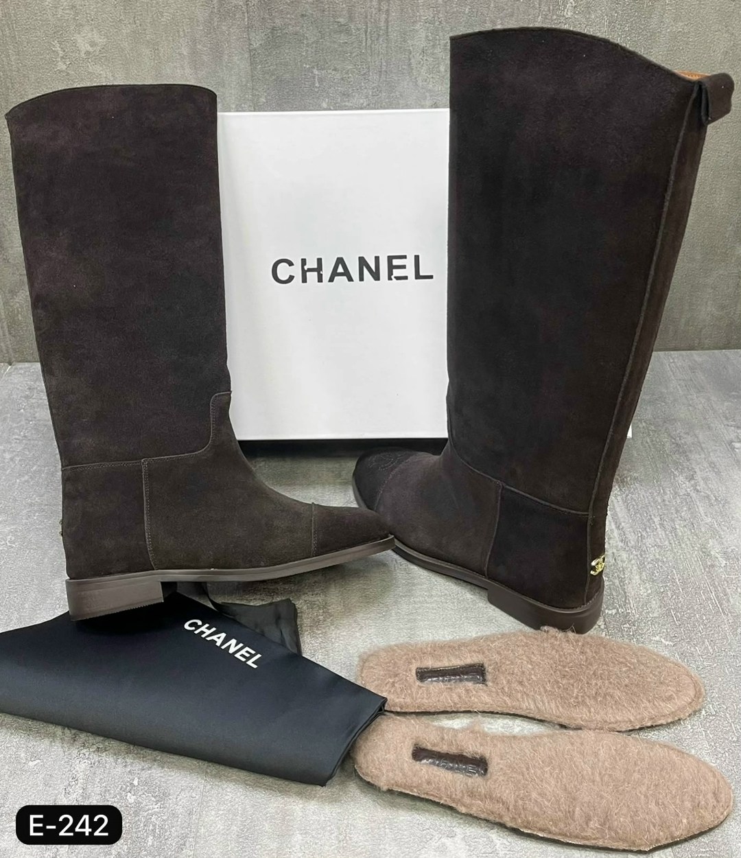 сапоги chanel,сапоги женские chanel,женские черные замшевые сапоги chanel,chanel женские замшевые сапоги premium chestnut,легендарные сапоги от chanel натуральная кожа и замша