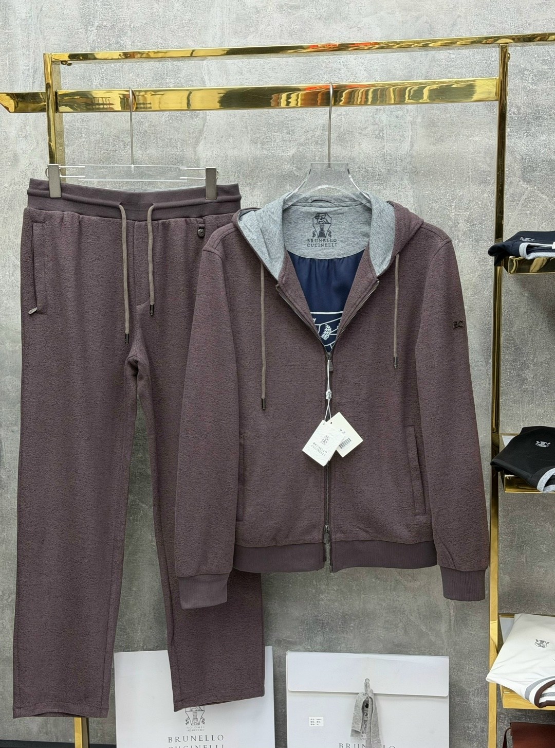 спортивный костюм brunello cucinelli,спортивный костюм loro piana,спортивный костюм stefano ricci,костюм brunello cucinelli,loro piana костюм