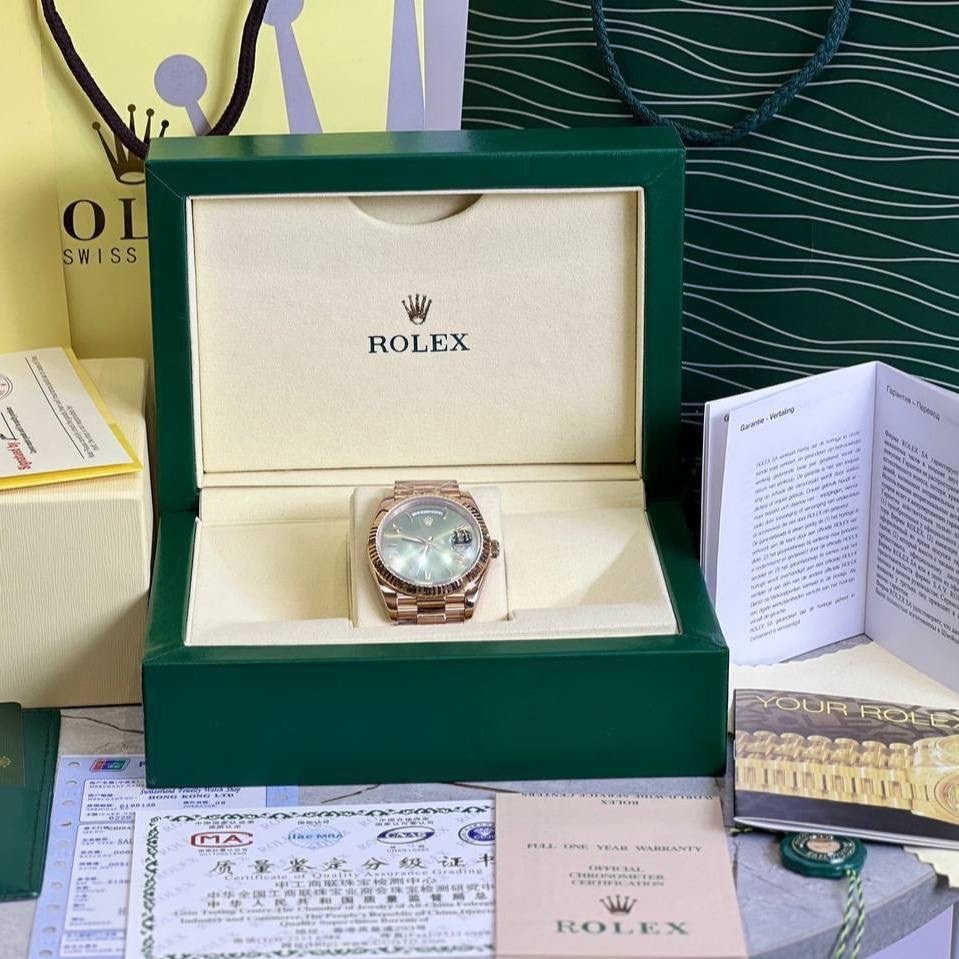 часы rolex oyster,rolex oyster,часы rolex day-date 40mm 228235,наручные часы rolex,rolex day date green gold