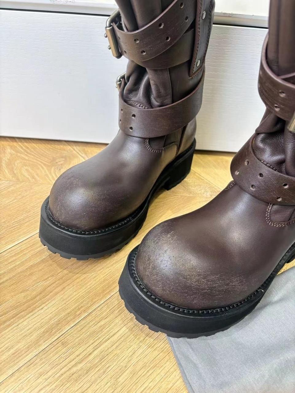 женские сапоги,сапоги высокие,balenciaga сапоги,,ботинки balenciaga