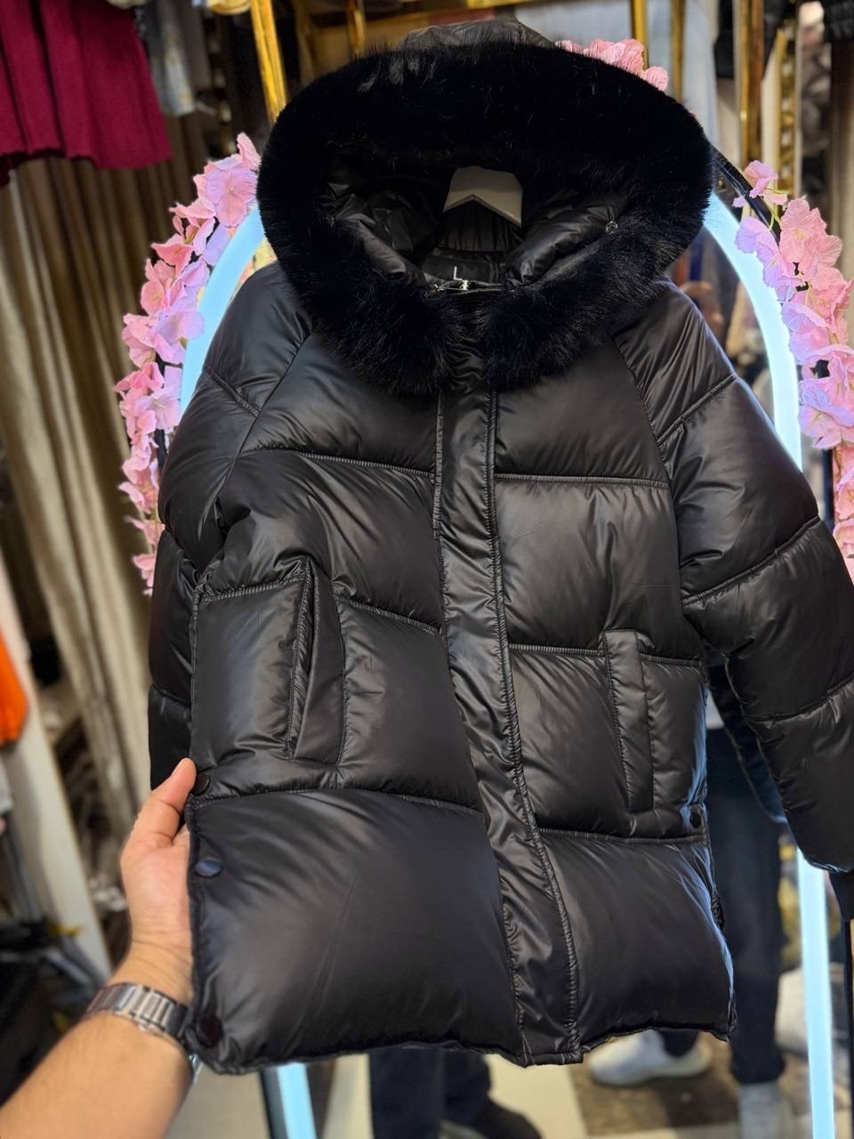 пуховик max mara,женский пуховик,пуховик с капюшоном,зимняя куртка женская,пуховик