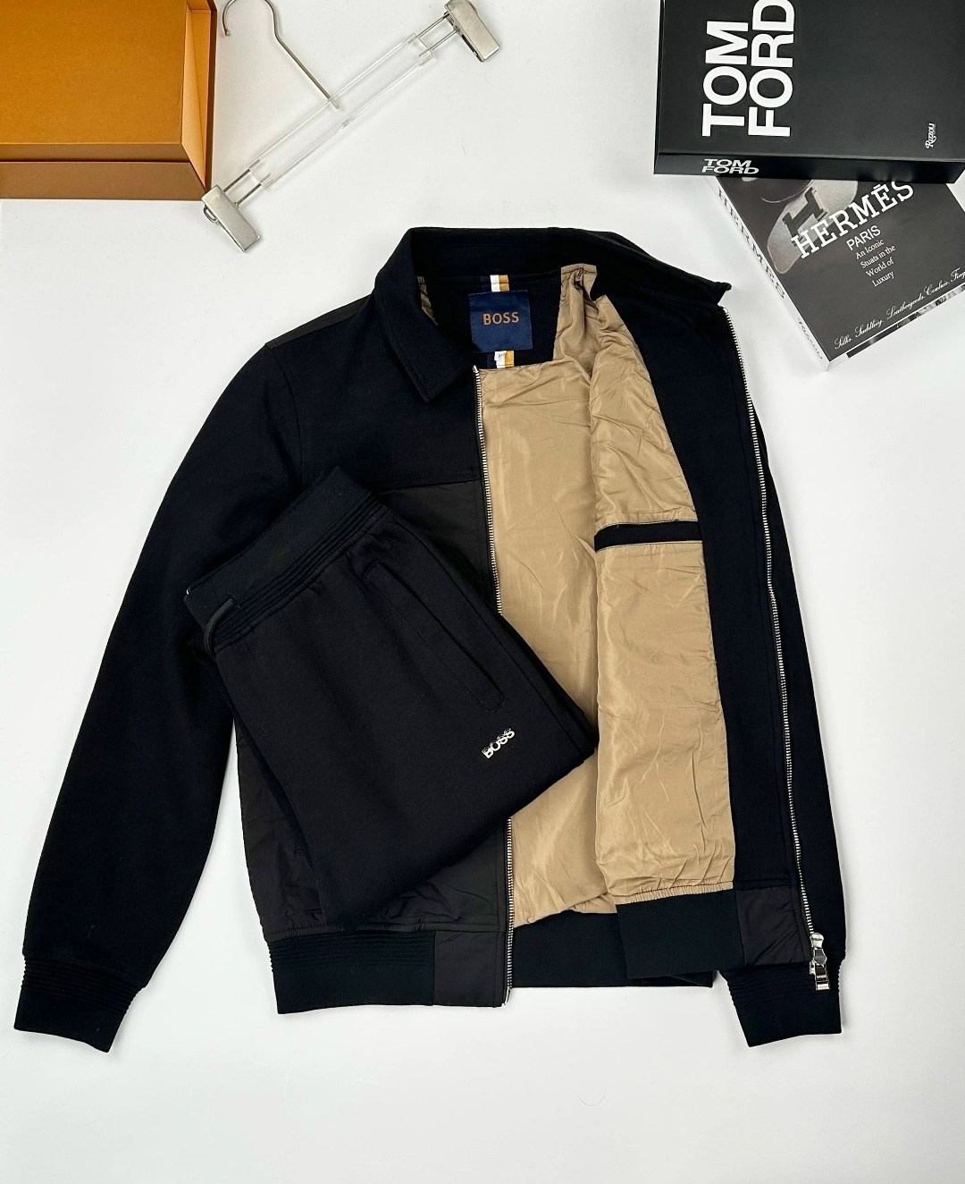 спортивный костюм brunello cucinelli,костюм спортивный мужской,костюм мужской,спортивный костюм boss