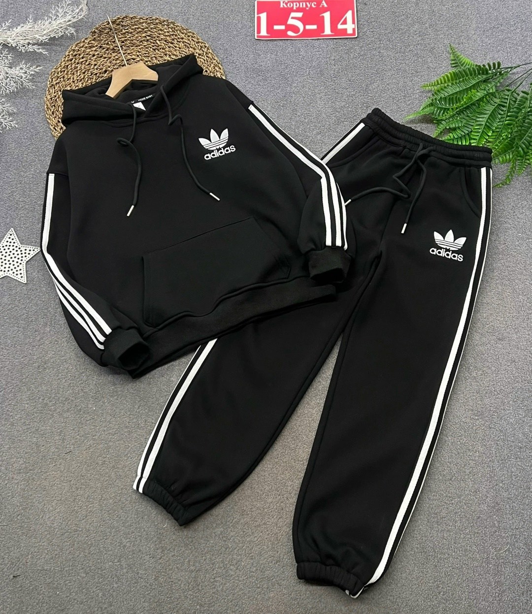 женский спортивный костюм adidas,спортивный костюм адидас,костюм адидас женский черный,костюм адидас,спортивный костюм adidas