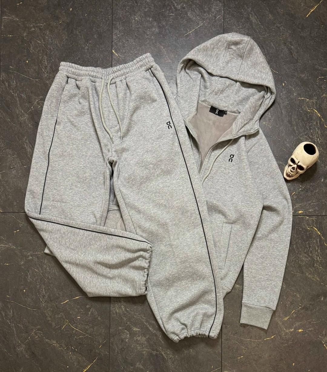 спортивный костюм brunello cucinelli,спортивный костюм мужской,костюм спортивный,спортивные костюмы для мужчин,спорт костюм