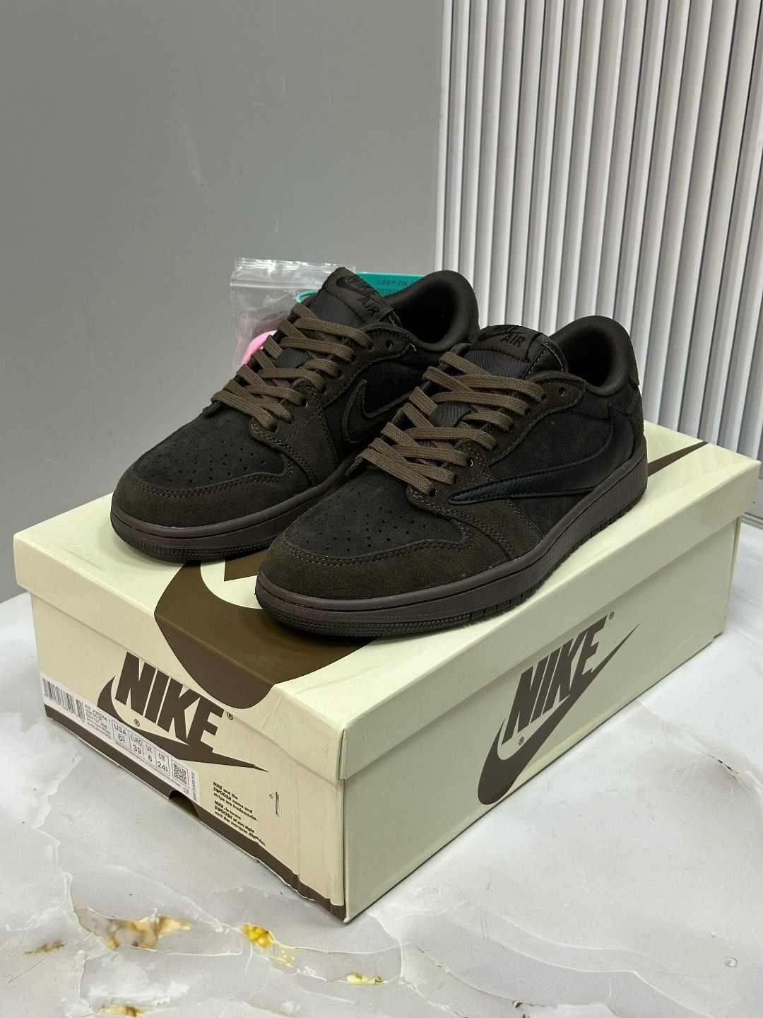 кроссовки nike travis scott air jordan 1 low,nike air jordan 1 low travis scott,кроссовки travis scott x air jordan 1 low og,nike air jordan 1 low x travis scott,кроссовки travis scott x air jordan 1
