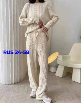 Костюм