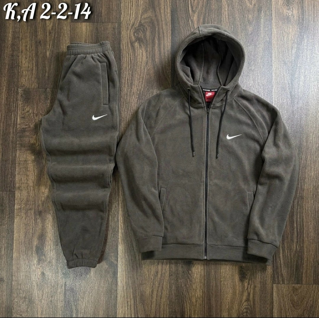 спортивный костюм nike,спортивный костюм на флисе nike,костюмы nike на флисе,костюм спортивный мужской nike,флисовый спортивный костюм nike