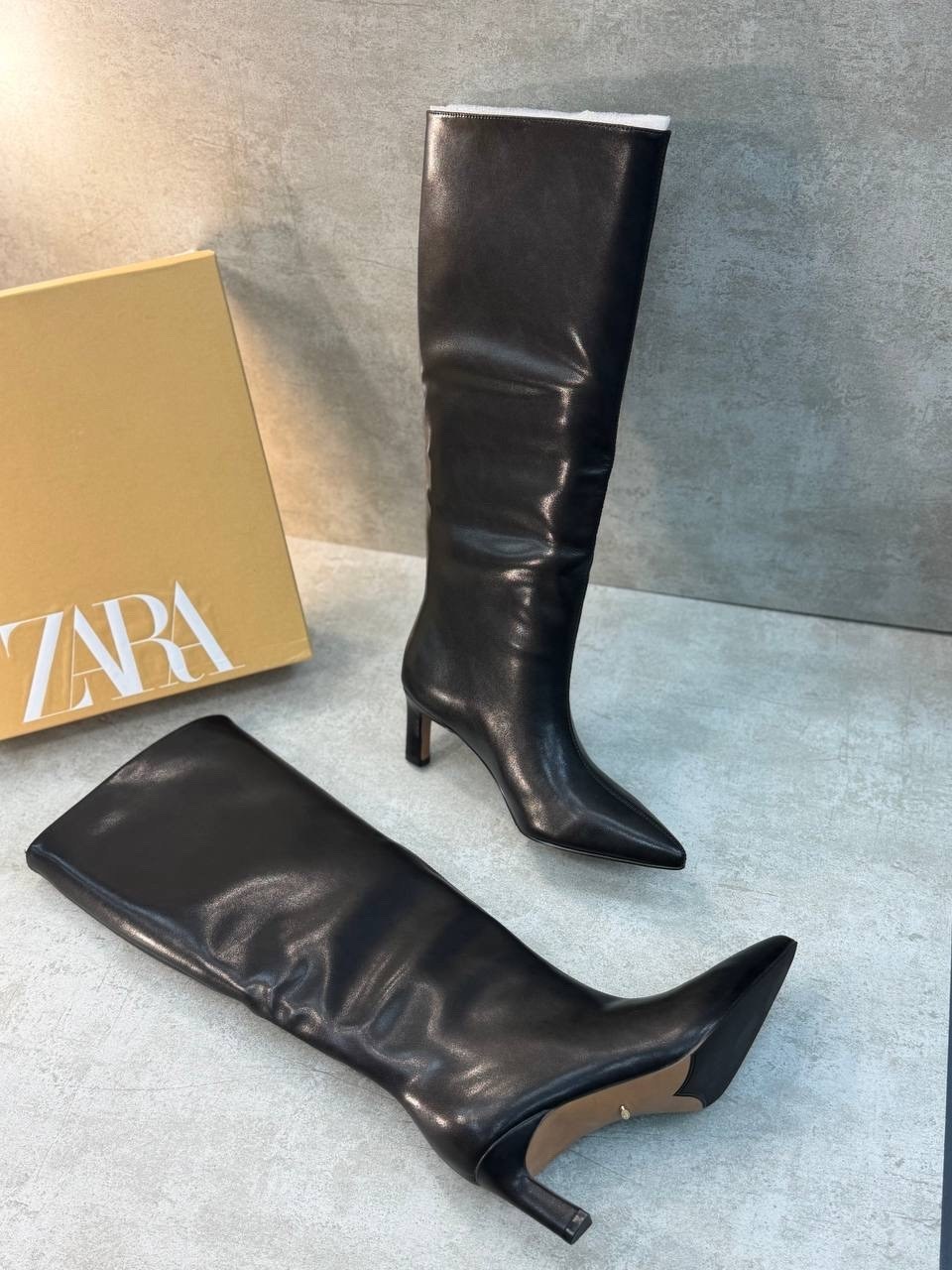 ,женские сапоги,сапоги zara,сапоги трубы на каблуке,высокие сапоги