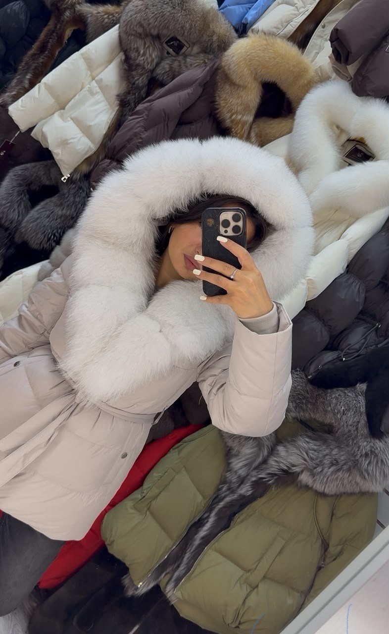 пуховики с натуральным мехом,пуховик женский с натуральным мехом,пуховики с мехом,пуховики женские,пуховик зимний женский