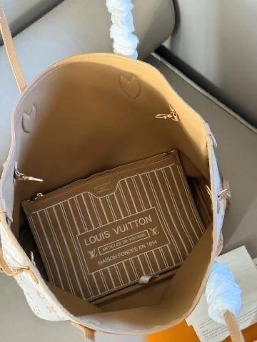 louis vuitton сумка,женская сумка louis vuitton,louis vuitton neverfull,louis vuitton сумка тоут,louis vuitton сумка шоппер