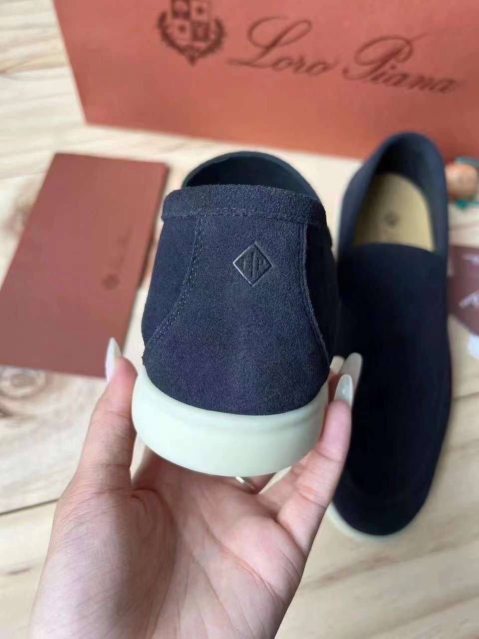 замшевые лоферы loro piana,лоферы summer walk loro piana,лоферы мужские loro piana,лоферы из натуральной замши loro piana,лоферы loro piana