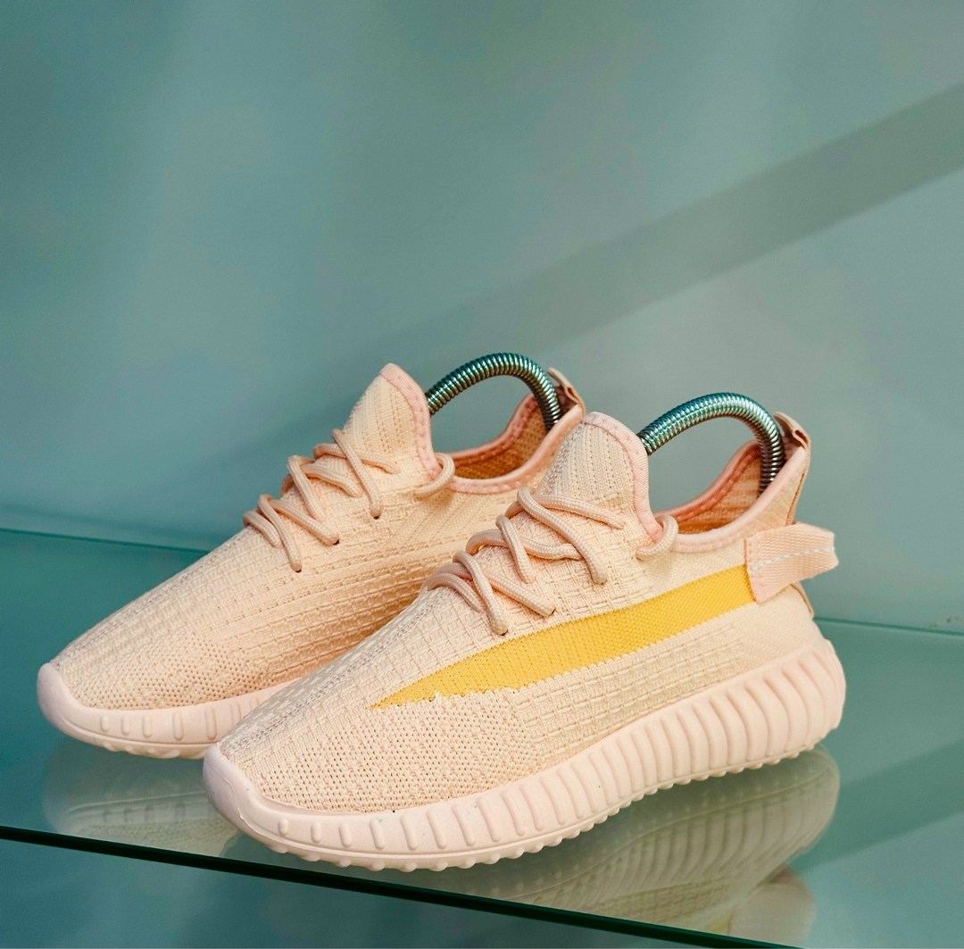 кроссовки женские розовый,женские кроссовки,adidas yeezy boost 350 v 2,,adidas yeezy boost 350