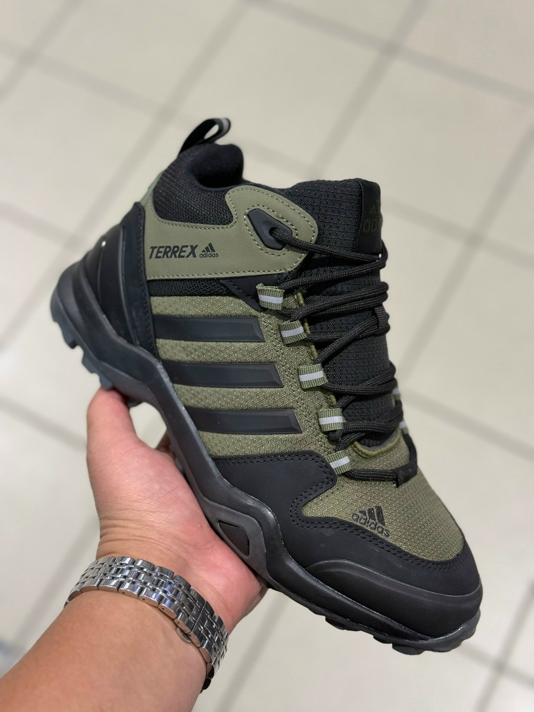 зимние ботинки adidas terrex winter,ботинки adidas terrex winter,кроссовки зимние adidas terrex black winter,кроссовки зимние adidas terrex,зимние ботинки adidas terrex swift r3