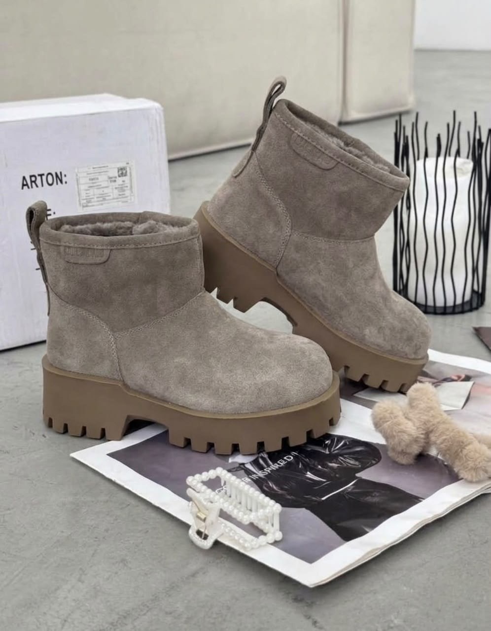 зимняя  женская,короткие сапоги,угги женские ugg, женская,замшевые ботинки