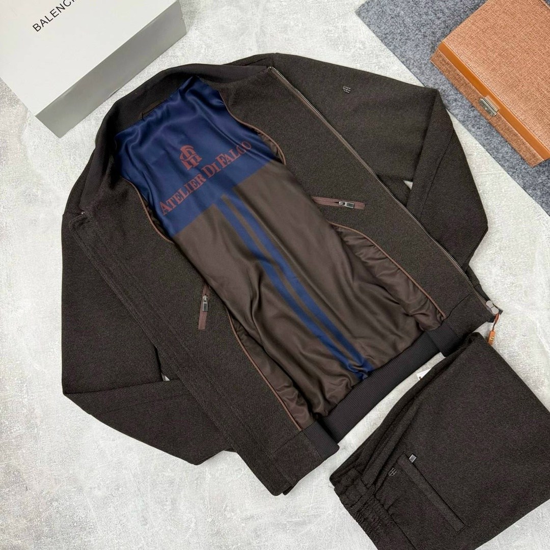 спортивный костюм brunello cucinelli,костюм спортивный loro piana,костюм brunello cucinelli,loro piana костюм,кашемировый костюм loro piana