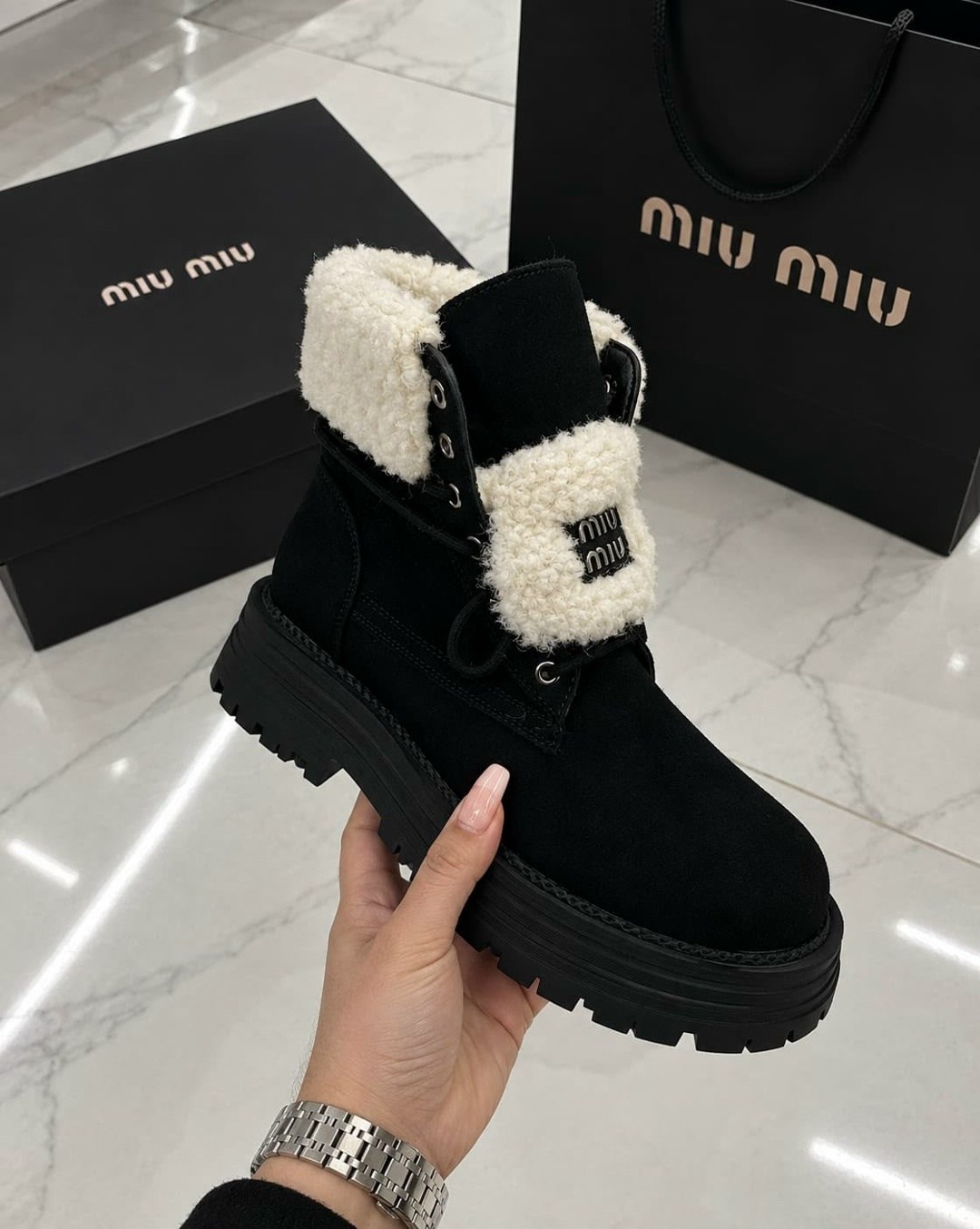 ботинки женские miu miu,,ботинки женские зимние miu miu,ботинки miu miu,женские ботинки