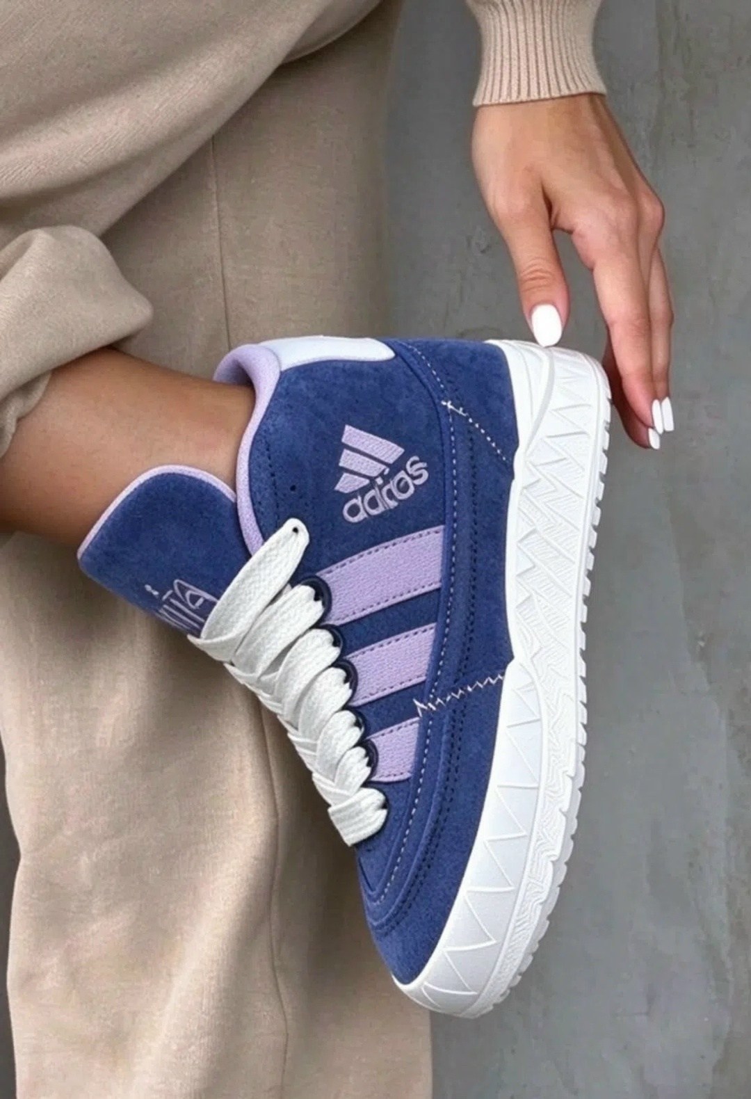 кроссовки adidas,,женские кроссовки,весенние кроссовки,кроссовки адидас