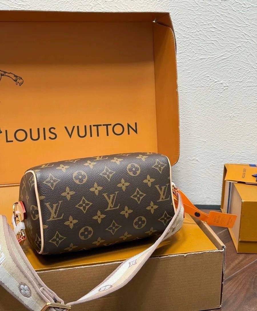 louis vuitton сумка,louis vuitton женская сумка,сумка луи виттон коробка,сумка луи виттон альма,сумка louis vuitton speedy 30