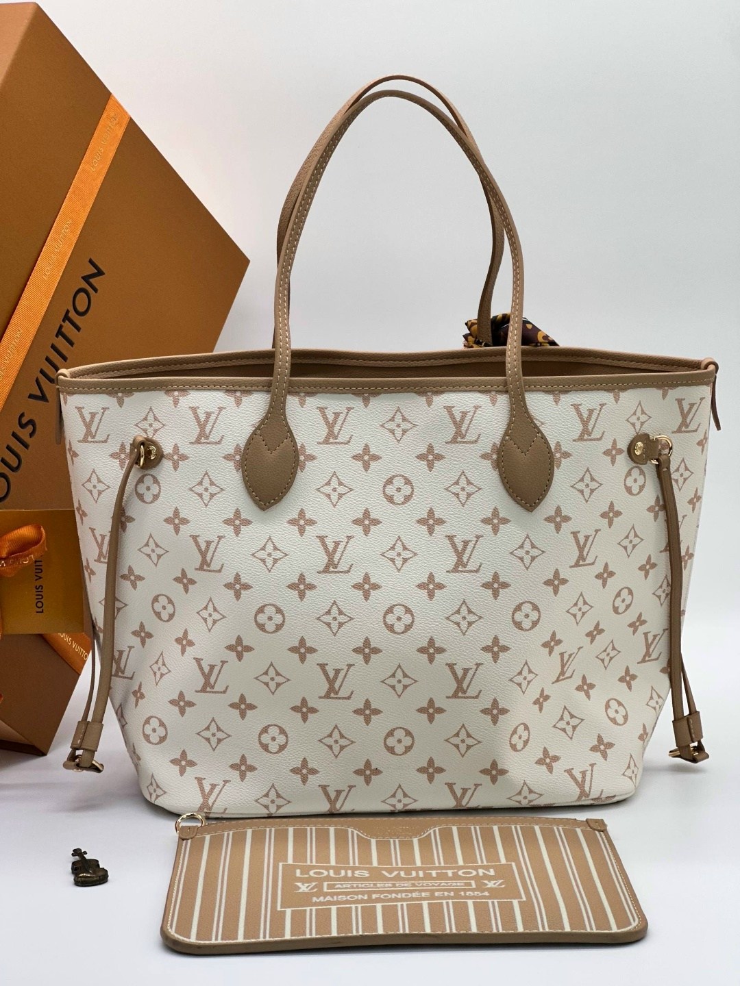 louis vuitton сумка,женская сумка louis vuitton,louis vuitton neverfull,louis vuitton сумка тоут,louis vuitton сумка шоппер