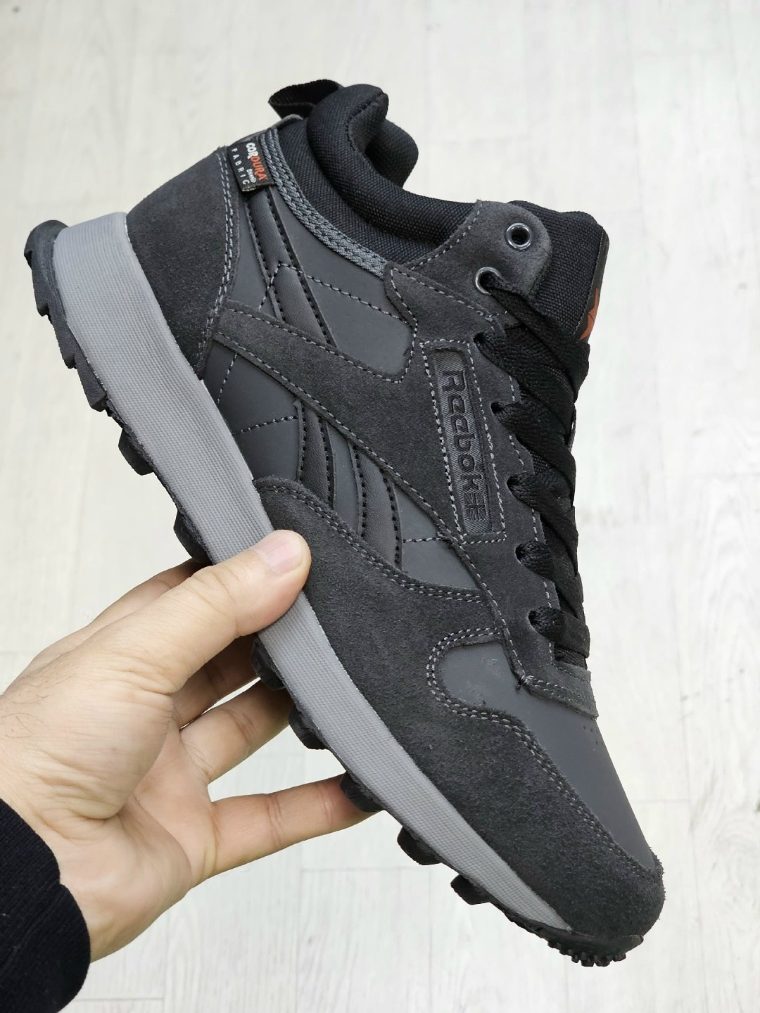 зимние кроссовки reebok classic leather high,кроссовки reebok classic leather 'black army green',кроссовки reebok classic,кроссовки reebok,мужские кроссовки reebok classic leather cordura