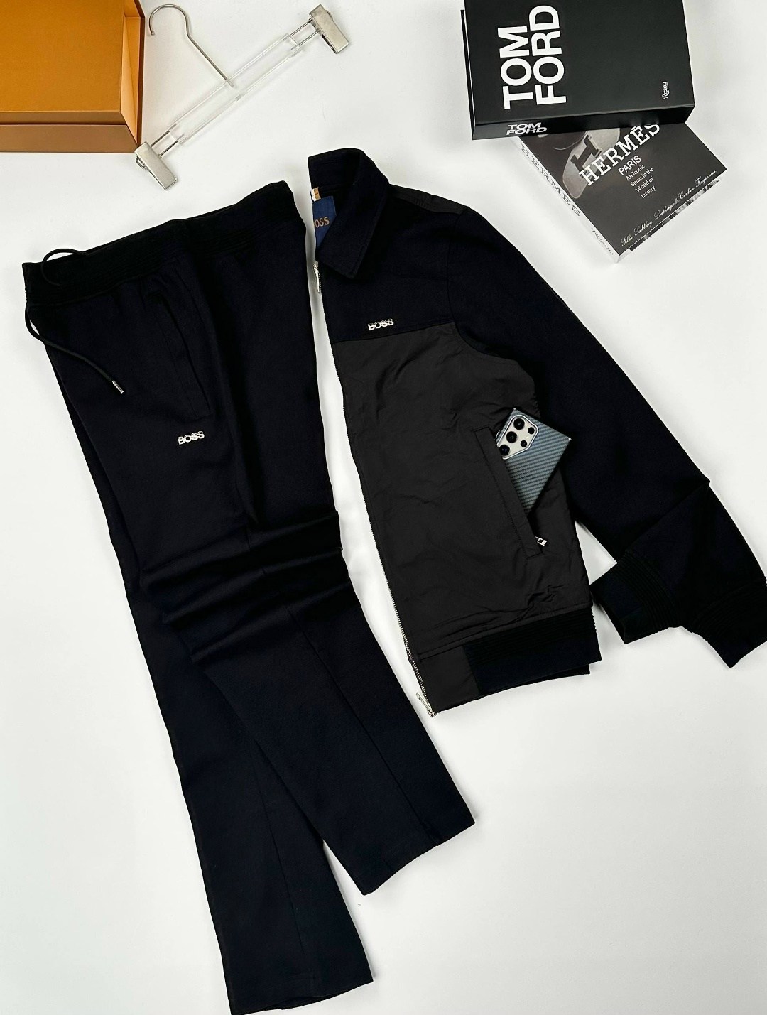 спортивный костюм brunello cucinelli,костюм спортивный мужской,костюм мужской,спортивный костюм boss
