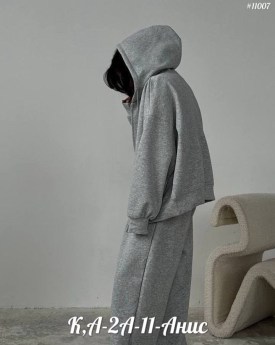 Костюм