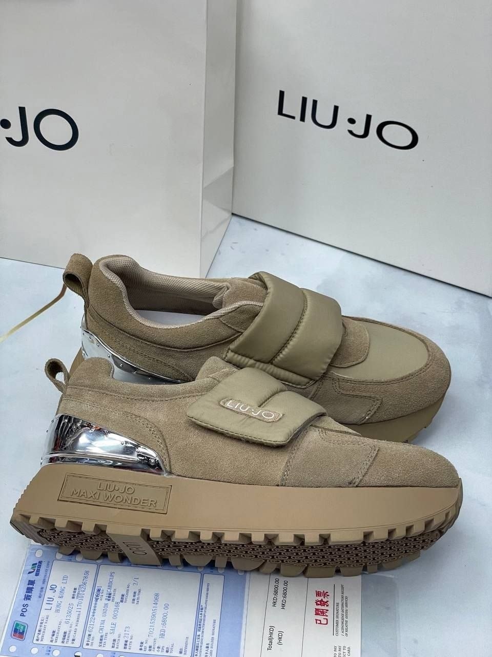 ,женские кроссовки, женская,обуви,кроссовки fendi
