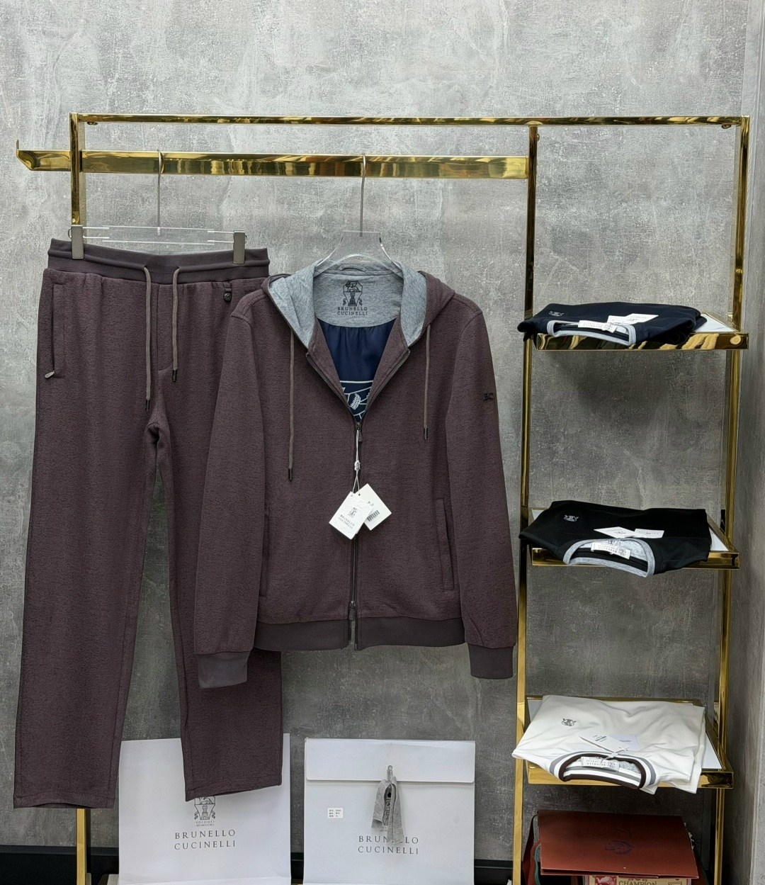 спортивный костюм brunello cucinelli,спортивный костюм loro piana,спортивный костюм stefano ricci,костюм brunello cucinelli,loro piana костюм