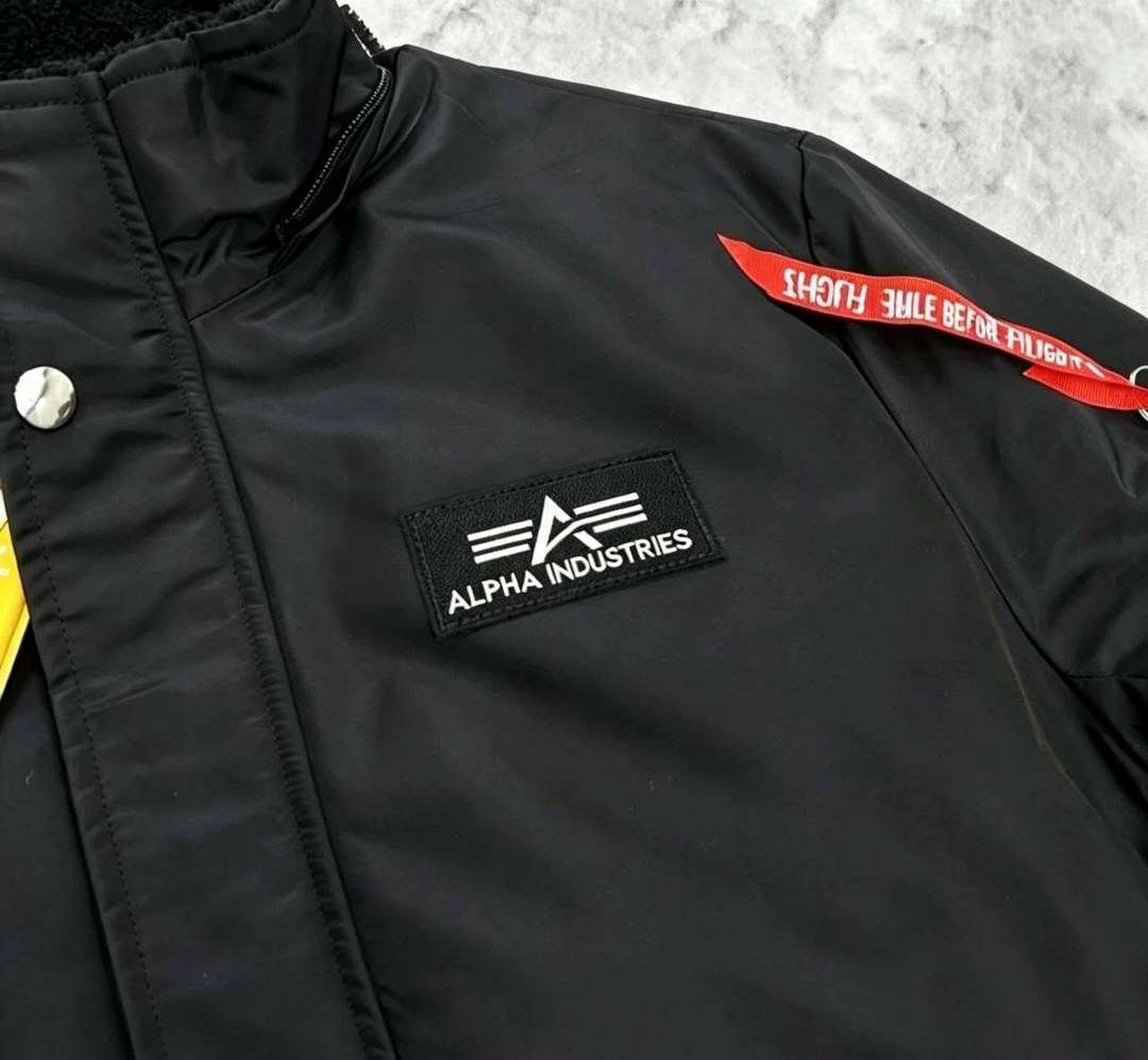 alpha industries зимняя куртка в черный,зимняя куртка alpha industries мужчины-куртки бомберы 45p hooded custom черный,куртка зимняя,мужская зимняя куртка,зимняя куртка alpha industries
