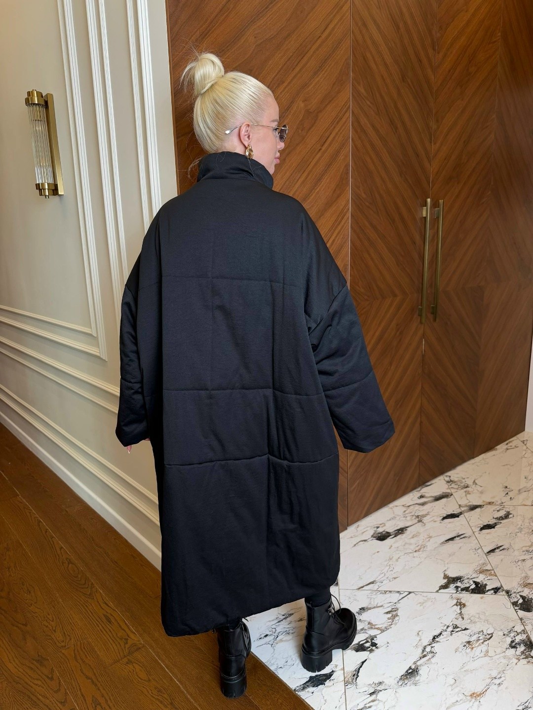 куртка демисезонная с капюшоном удлиненная oversize okxana utova brand,пуховики оверсайз,пуховик пальто,пуховик,пуховик демисезонный