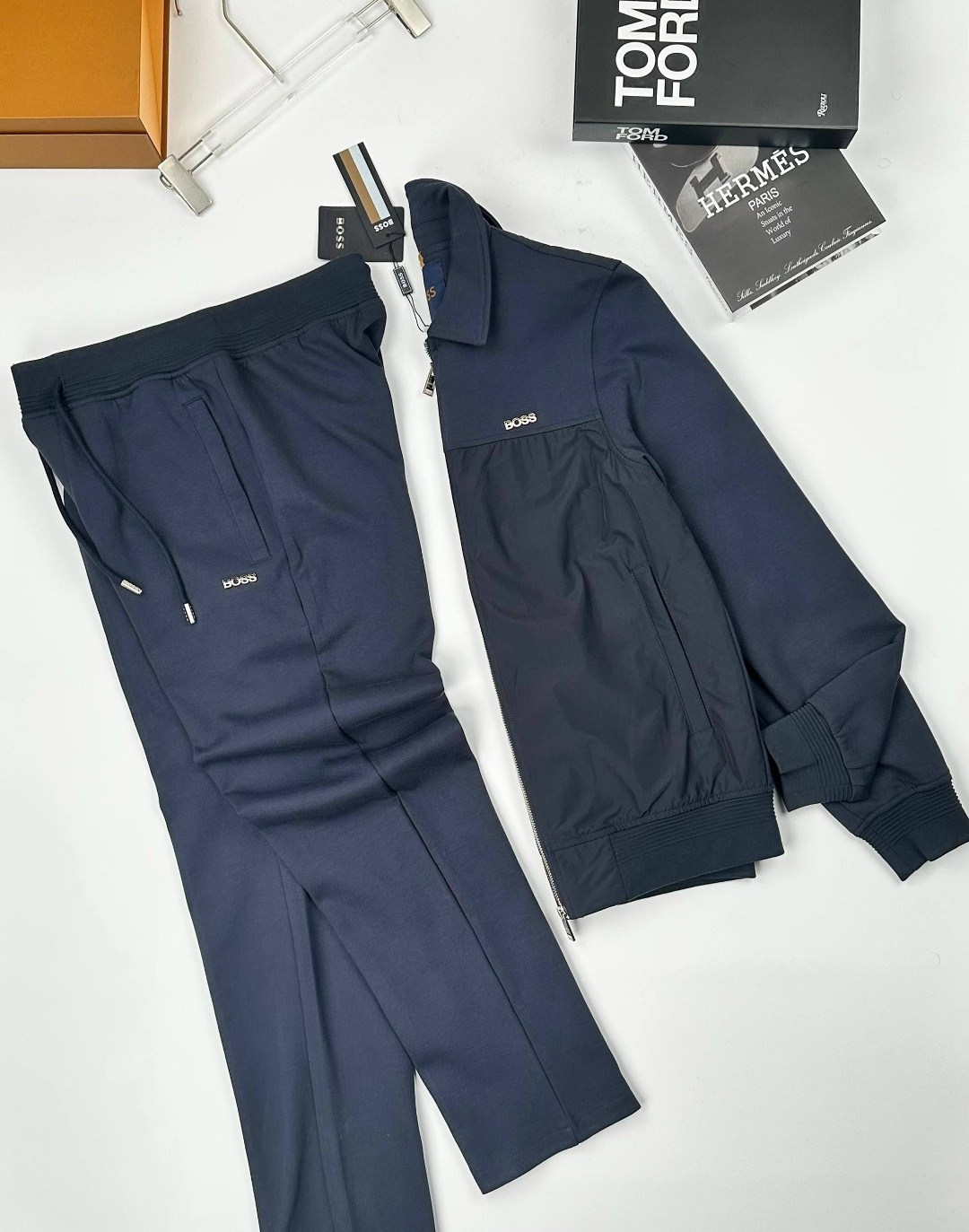 спортивный костюм brunello cucinelli,костюм спортивный мужской,костюм мужской,спортивный костюм boss