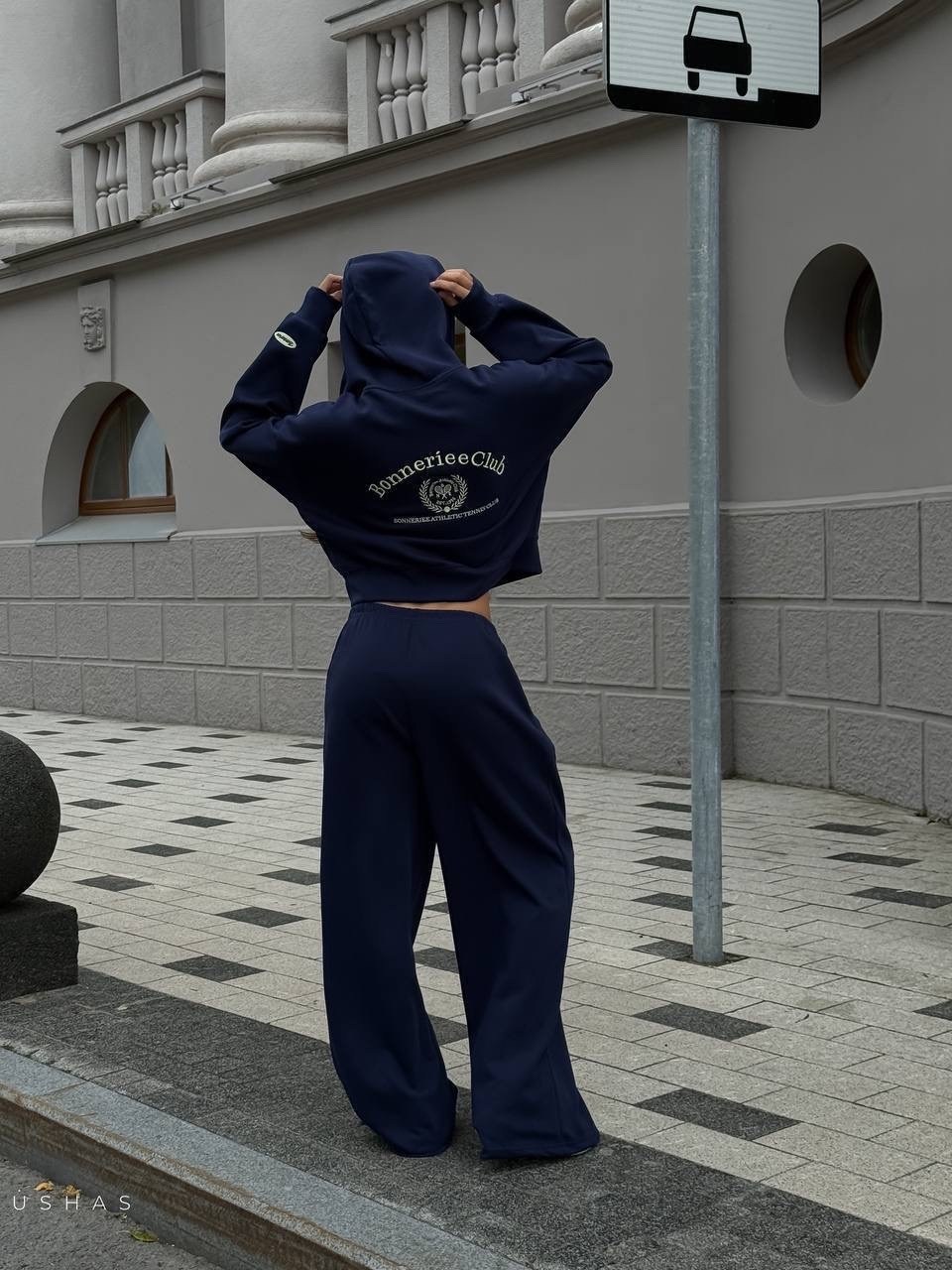 спортивные костюм,спортивный женский костюм,спортивные костюмы оверсайз,женский костюм,комплект спортивного костюма