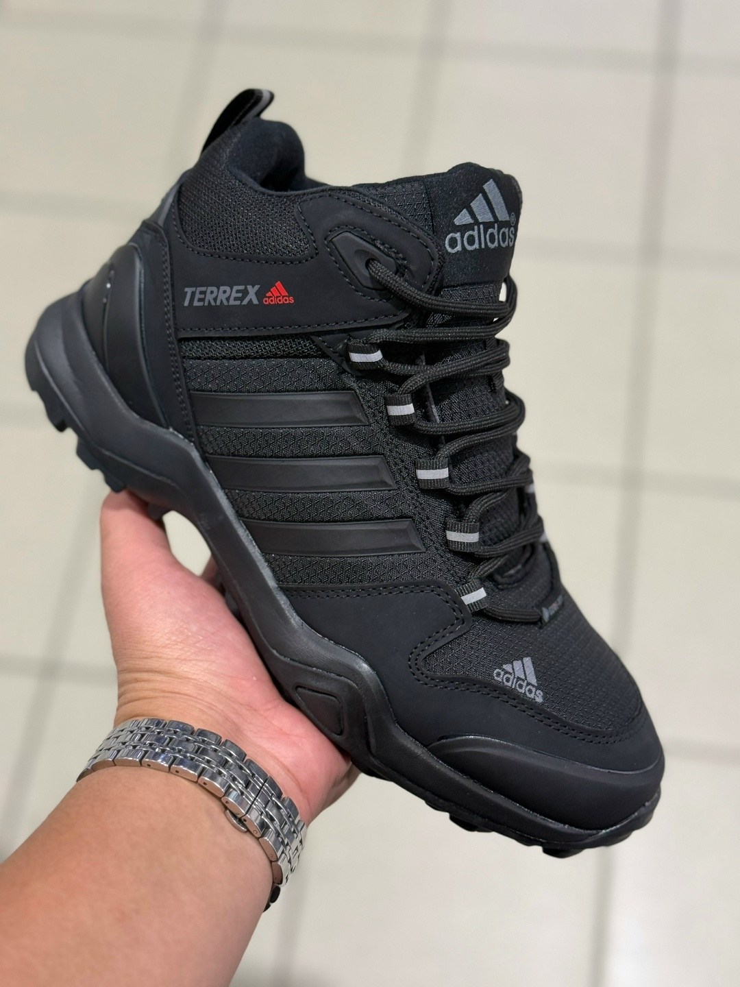 зимние ботинки adidas terrex winter,ботинки adidas terrex winter,кроссовки зимние adidas terrex black winter,кроссовки зимние adidas terrex,зимние ботинки adidas terrex swift r3