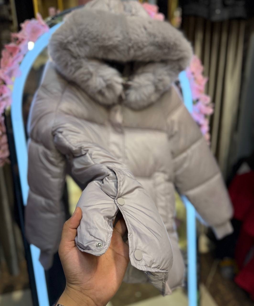 пуховик max mara,женский пуховик,пуховик с капюшоном,зимняя куртка женская,пуховик