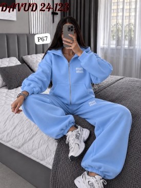 Костюм