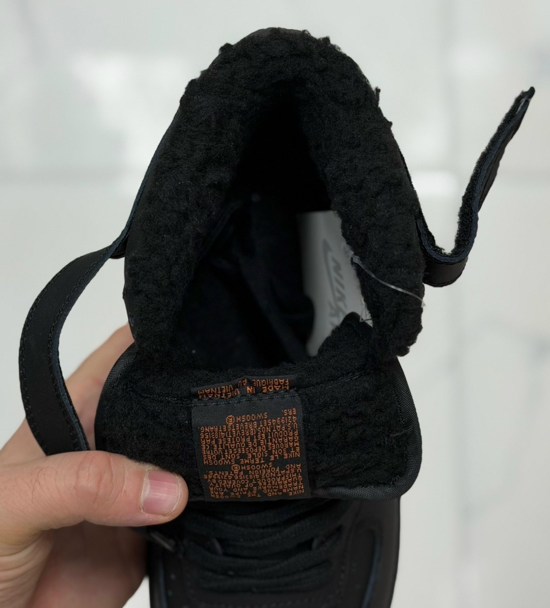 зимние кроссовки nike air force 1,зимние кроссовки nike air force 1 mid,зимние кроссовки nike air force,кроссовки nike air force 1 mid "black",nike air force 1 mid "black"