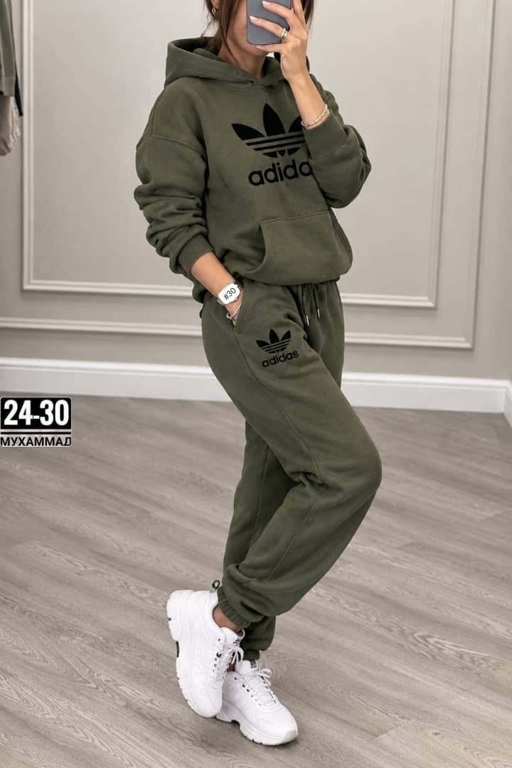 костюм спортивный adidas,cпортивный костюм теплый женский,костюм адидас женский на флисе,спортивные костюмы адидас женские,костюм спортивный