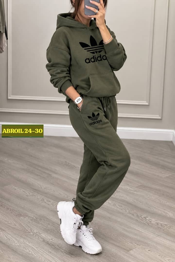 костюм женский adidas,костюм спортивный женский,женские костюмы на флисе,костюм на флисе,cпортивный костюм теплый женский